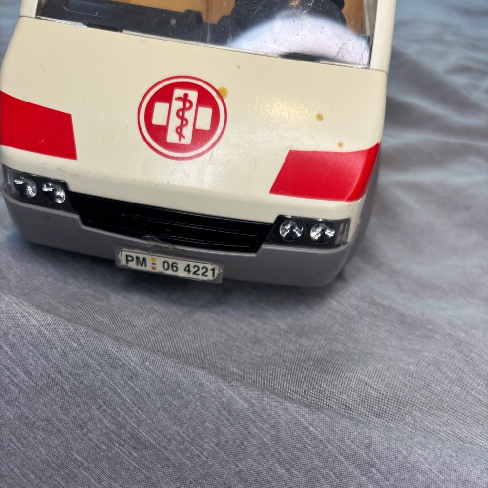 Vintage y2k‎ 2004 Playmobil 4221 Ambulance Geobra Brandstatter - Picture 2 of 16